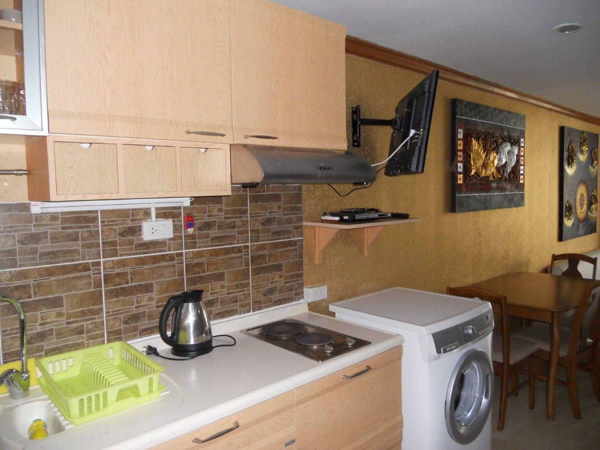 Jomtien Good Luck Apartment Екстер'єр фото