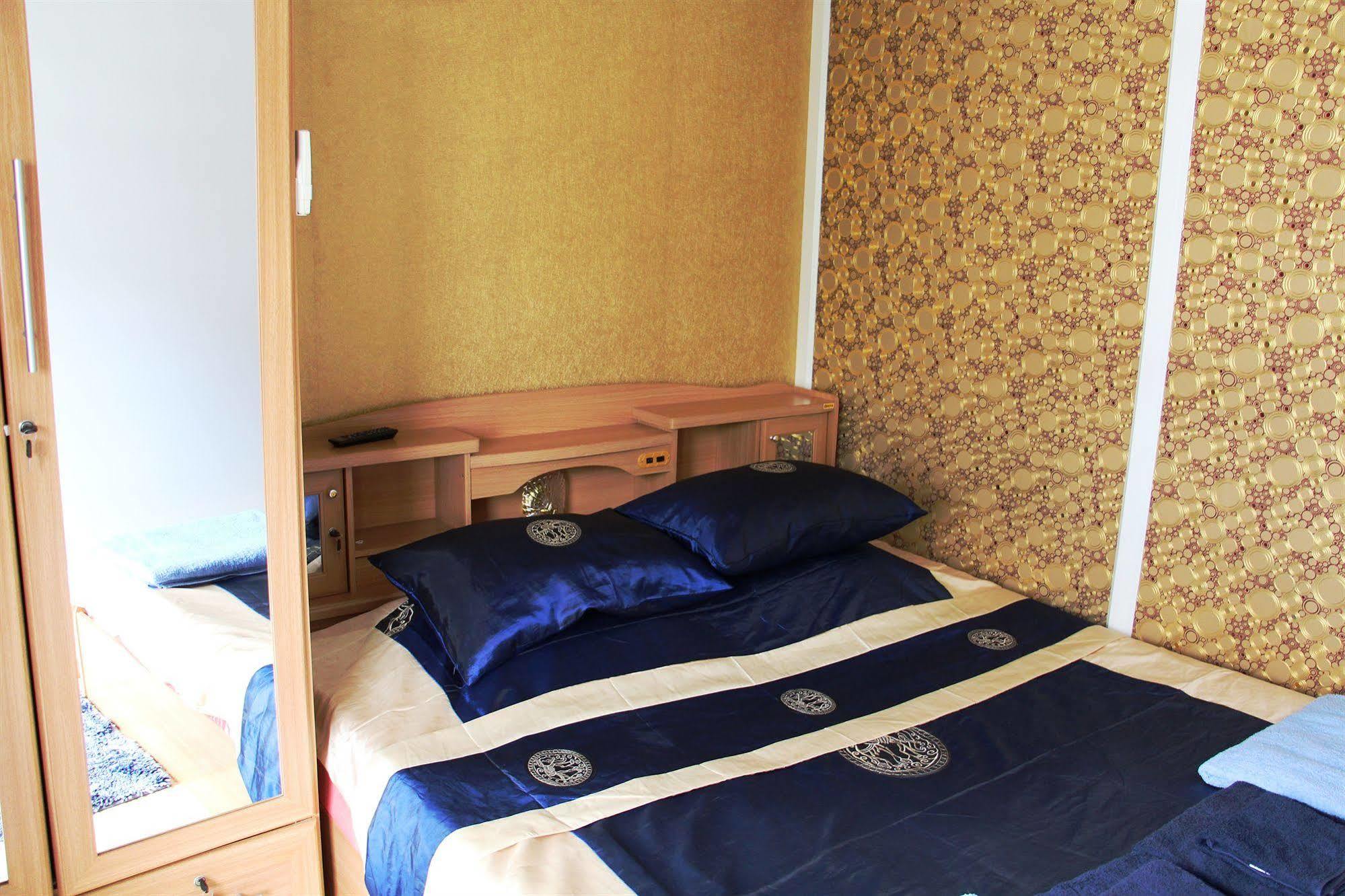 Jomtien Good Luck Apartment Екстер'єр фото